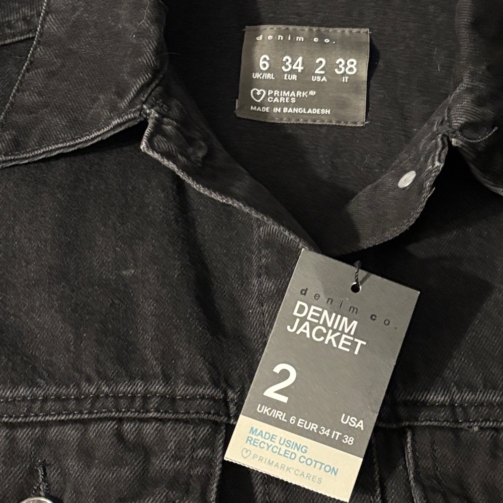 Black Sleeveless Denim Vest - Picture 6 of 6